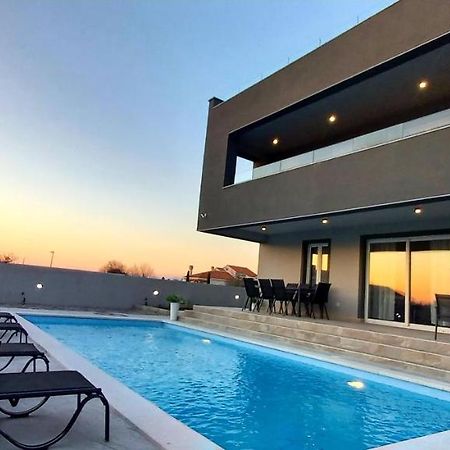 Villa Tia With Heated Pool & Jacuzzi Murvica  Eksteriør bilde