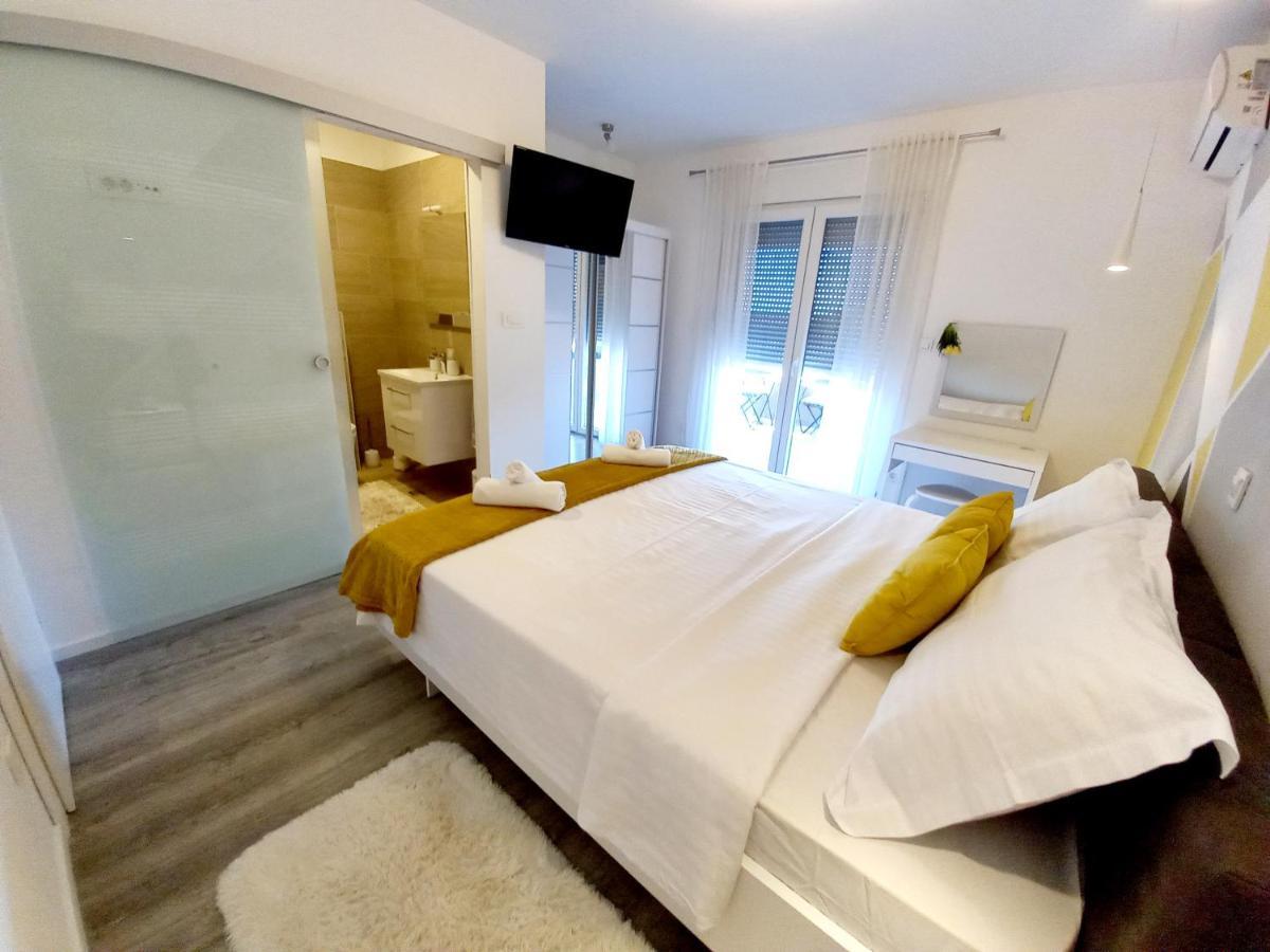 Villa Tia With Heated Pool & Jacuzzi Murvica  Eksteriør bilde
