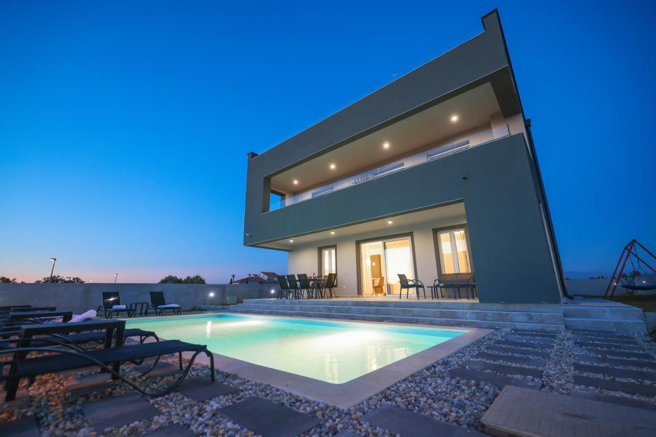 Villa Tia With Heated Pool & Jacuzzi Murvica  Eksteriør bilde