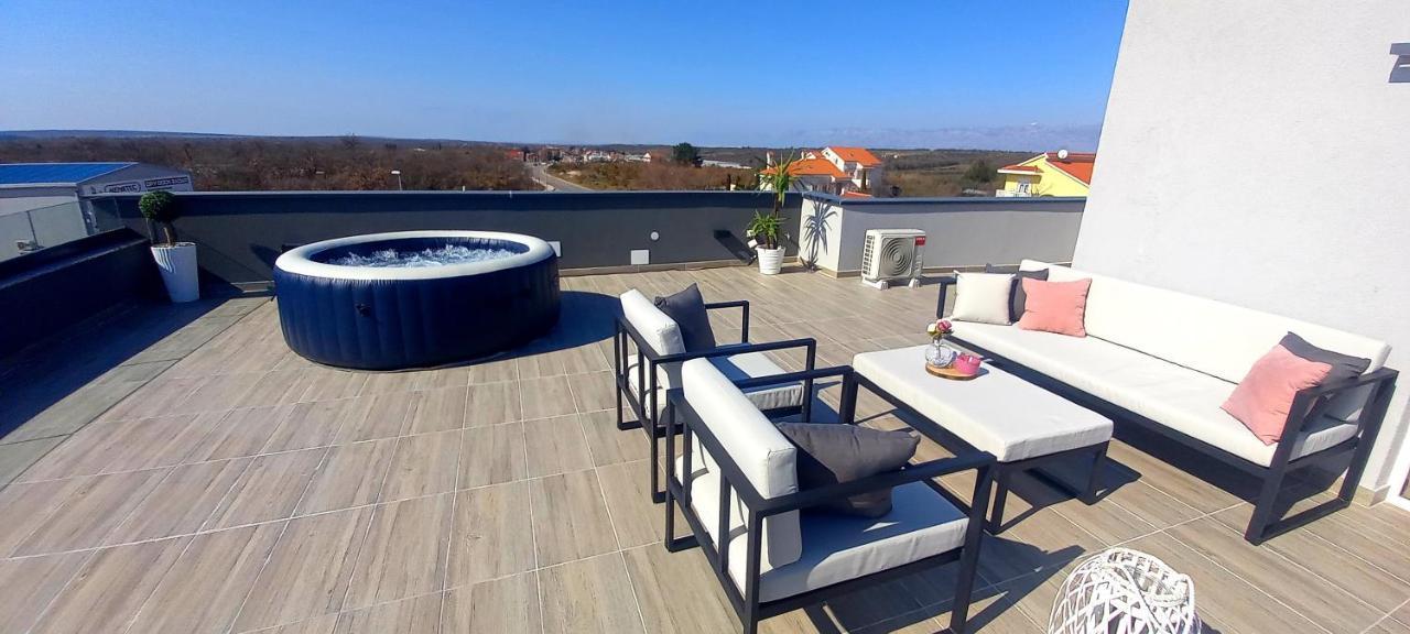 Villa Tia With Heated Pool & Jacuzzi Murvica  Eksteriør bilde
