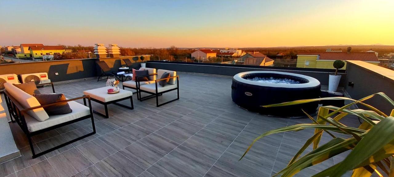 Villa Tia With Heated Pool & Jacuzzi Murvica  Eksteriør bilde