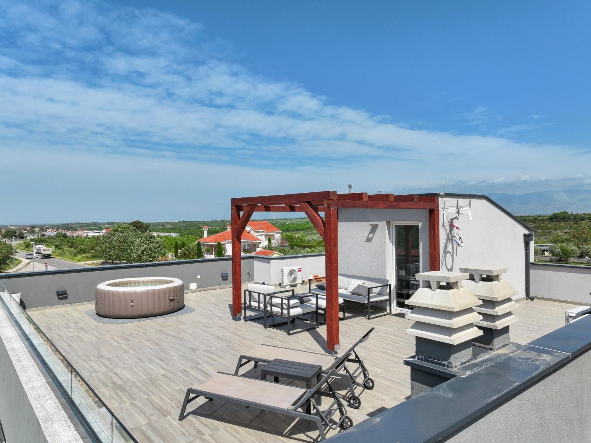 Villa Tia With Heated Pool & Jacuzzi Murvica  Eksteriør bilde